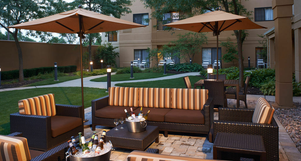 Best Western Plus Elgin - Chicago West Dundee Экстерьер фото